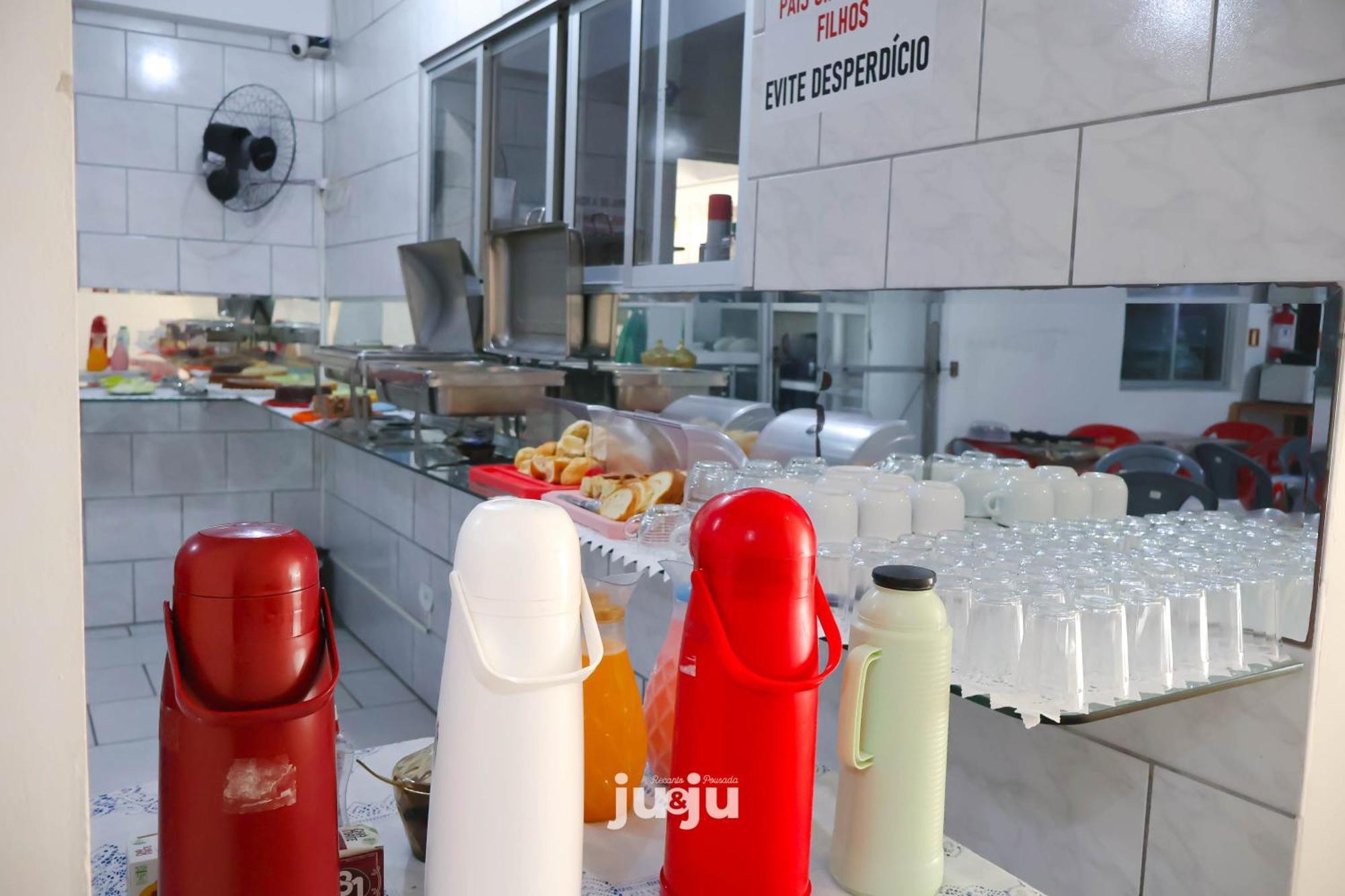 Pousada Ju&Ju A 400 Mts Da Praia Pontal do Paraná Zewnętrze zdjęcie